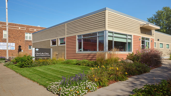 Amery Clear Lake clinic building